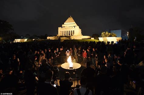 anzac day dawn service melbourne 2024